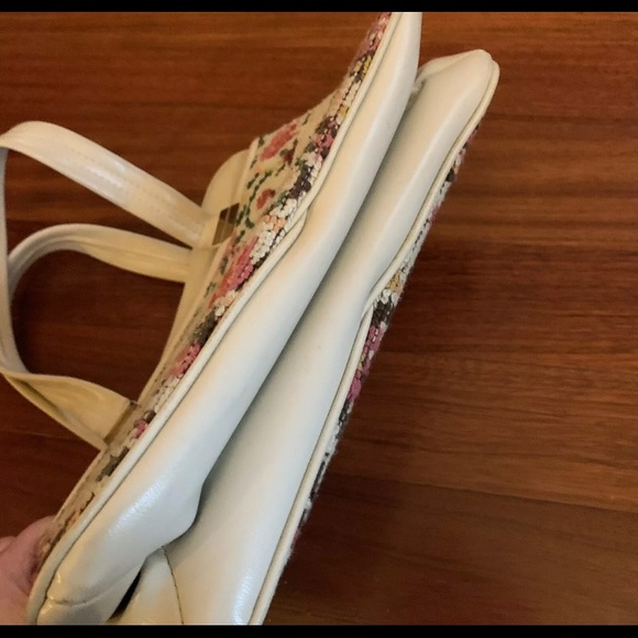 Vintage 1960s Carpet Bag Needlepoint Floral Handbag - Picture 6 of 11
